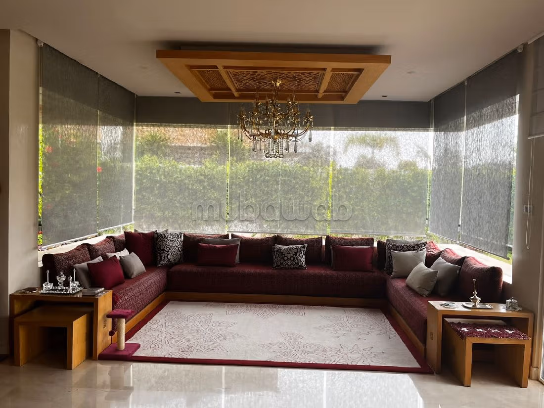 فيلا رائعة للبيع ببوسكورة. 3 غرف جميلة. صحن هوائي والأمن والحراسة. 