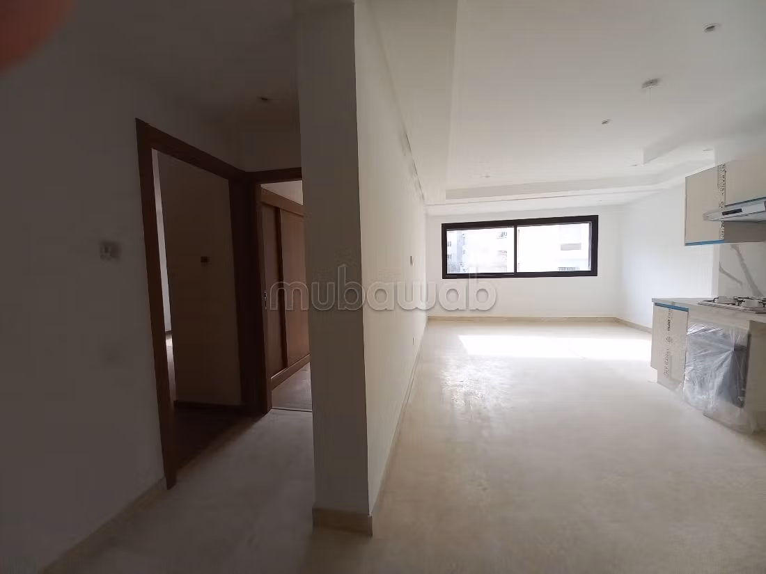 بيع شقة بغوثي. 2 غرف جميلة. صحن هوائي والأمن والحراسة