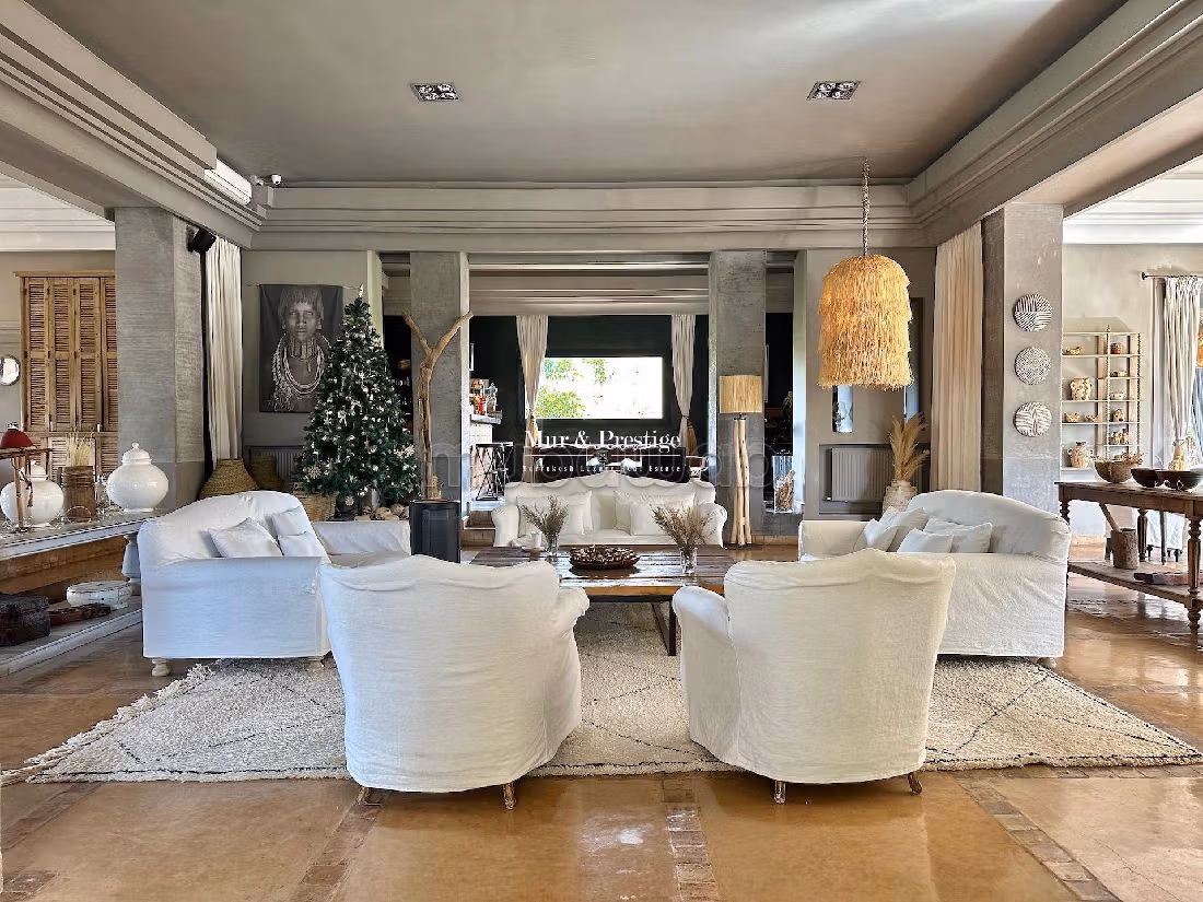 Nu kopen: villa's en luxe woningen in Route de l'Ourika. Totale oppervlakte 1000 m². Volledig gemeubileerd