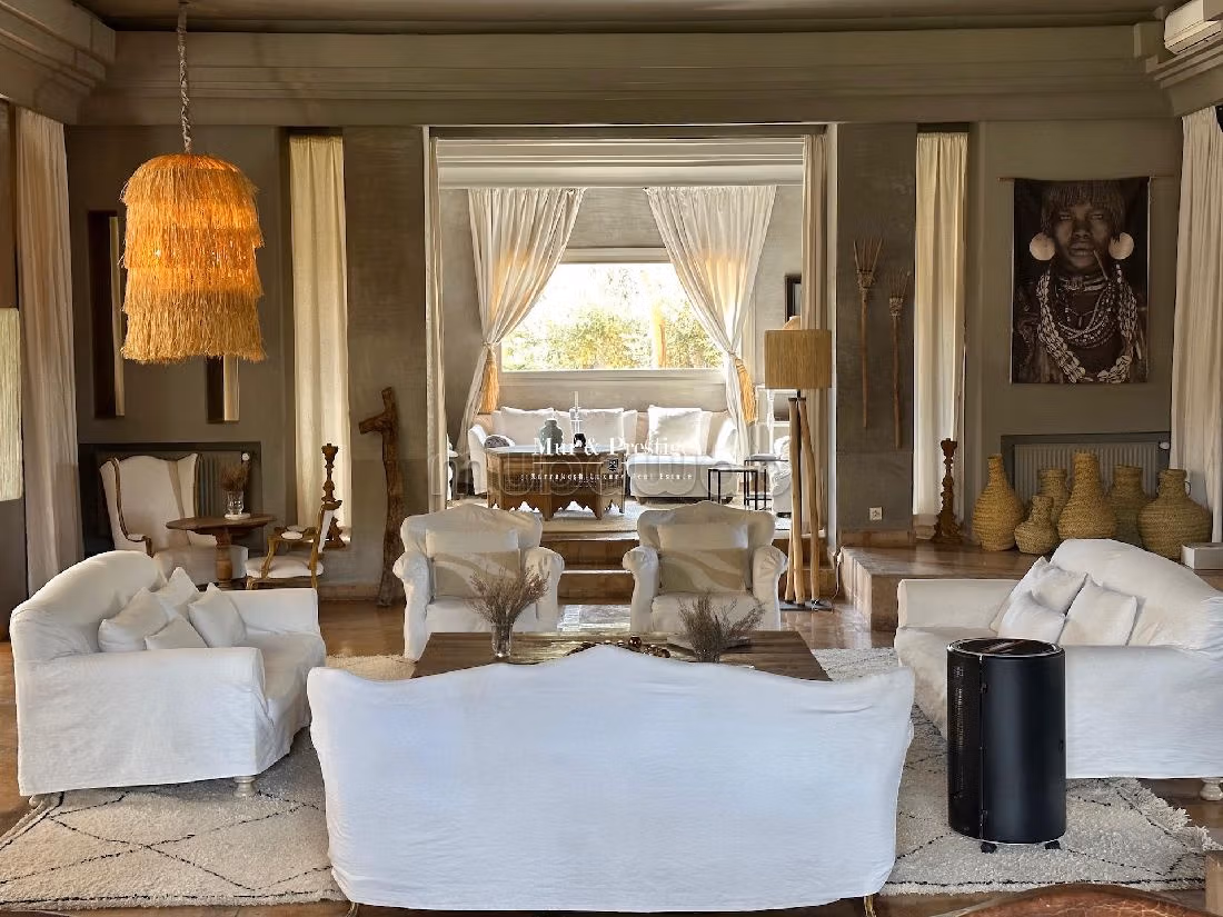 Nu kopen: villa's en luxe woningen in Route de l'Ourika. Totale oppervlakte 1000 m². Volledig gemeubileerd