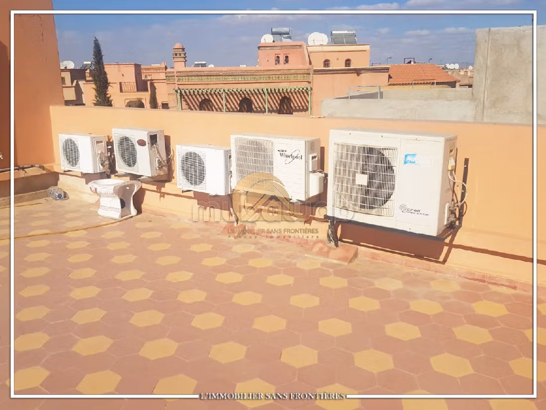 Suntuosa villa en alquiler en Hay Targa. 10 habitaciones. Doble acristalamiento y calefacción central