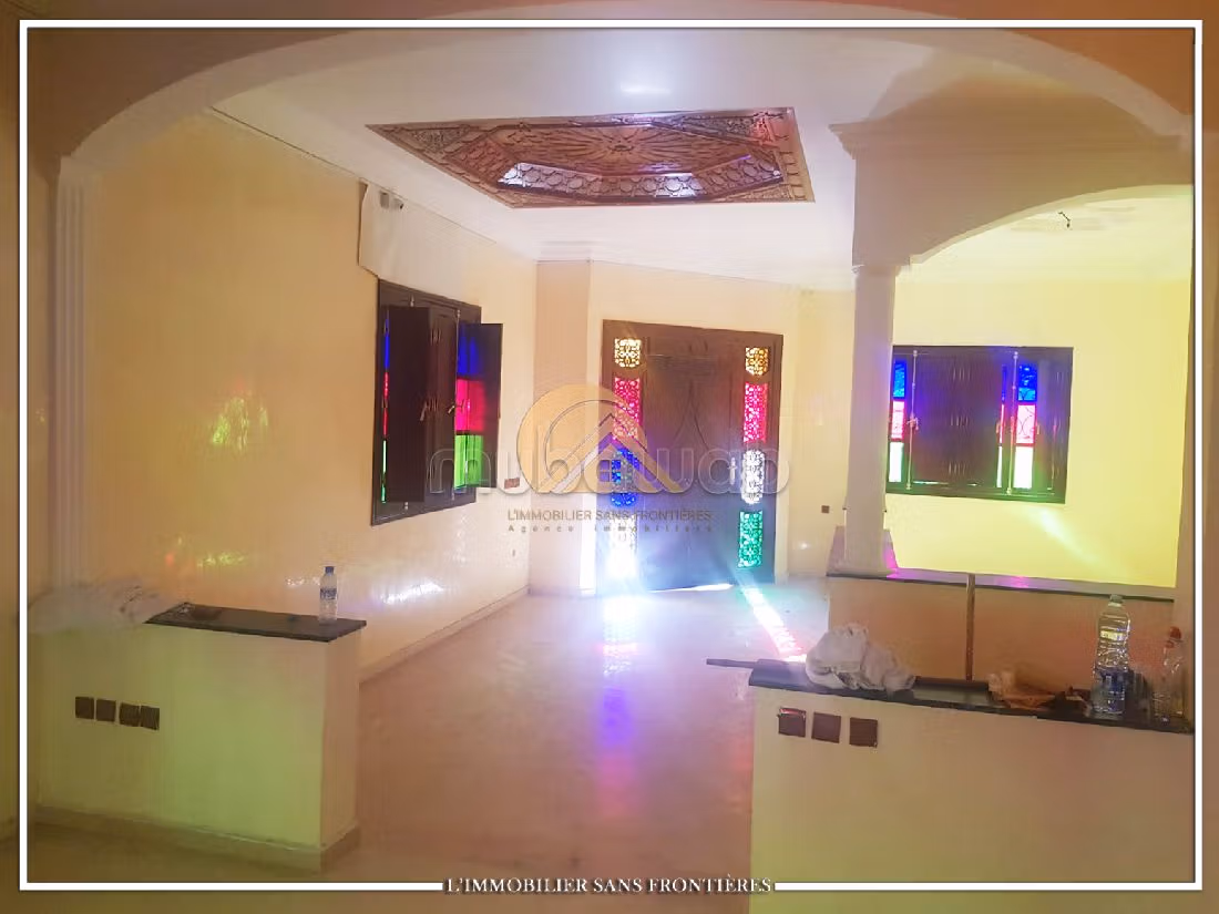 Suntuosa villa en alquiler en Hay Targa. 10 habitaciones. Doble acristalamiento y calefacción central