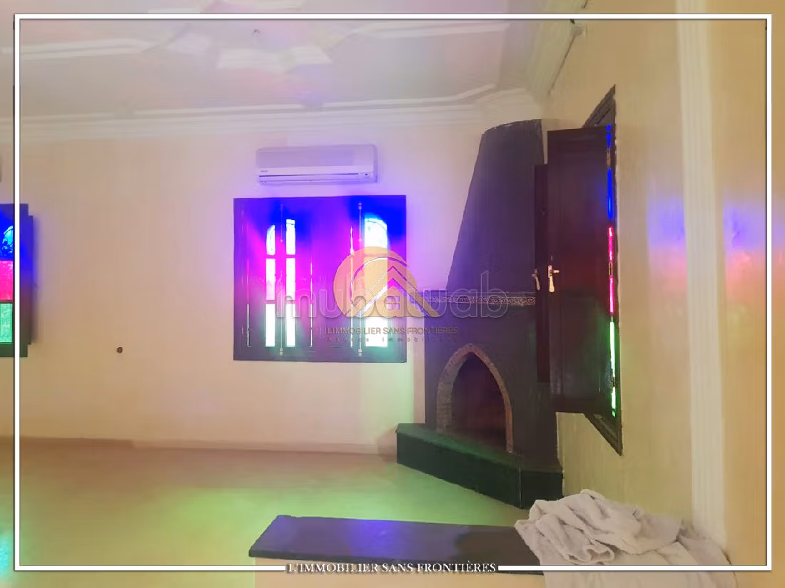 Suntuosa villa en alquiler en Hay Targa. 10 habitaciones. Doble acristalamiento y calefacción central