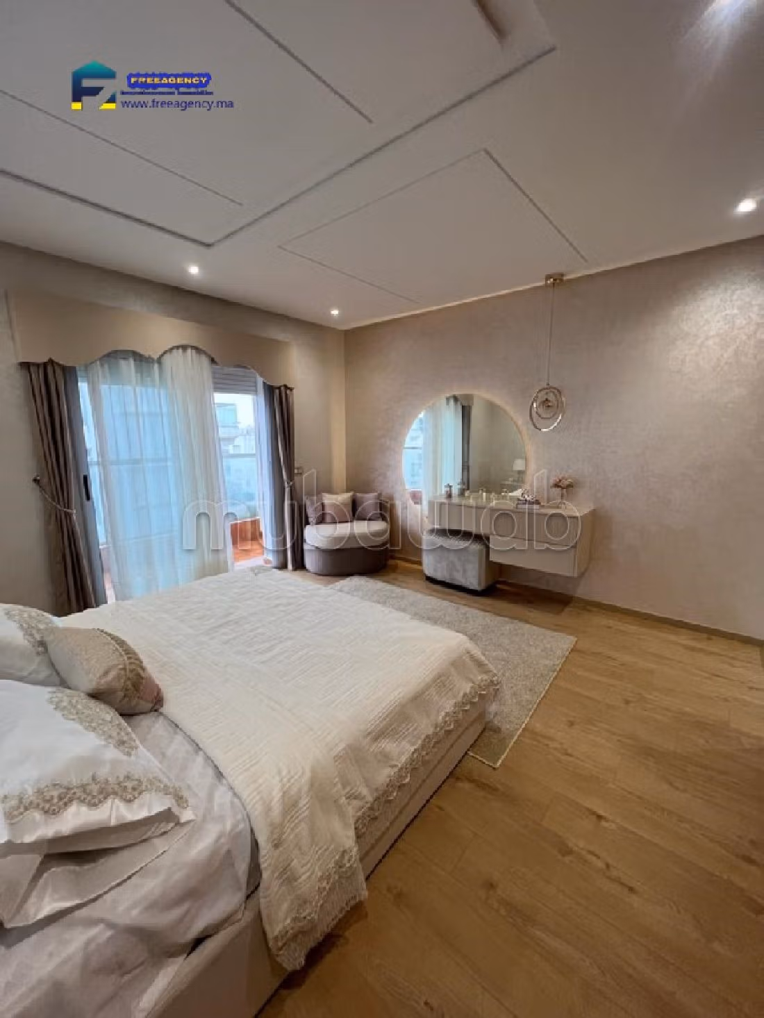 Nu kopen: appartementen in Du Golf. Oppervlakte 242 m². Versterkte deur, Marokkaanse woonkamer. 
