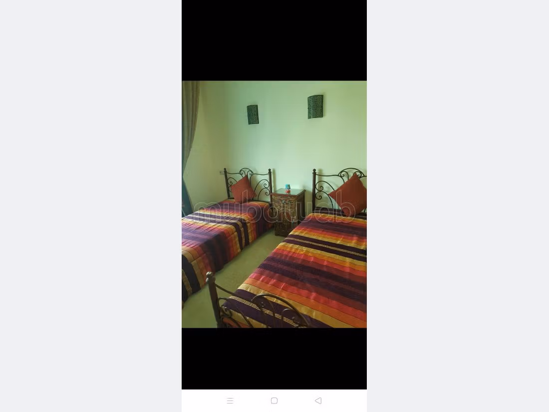 شقة رائعة للبيع بأصيلا. المساحة 84 م². مفروشة. 