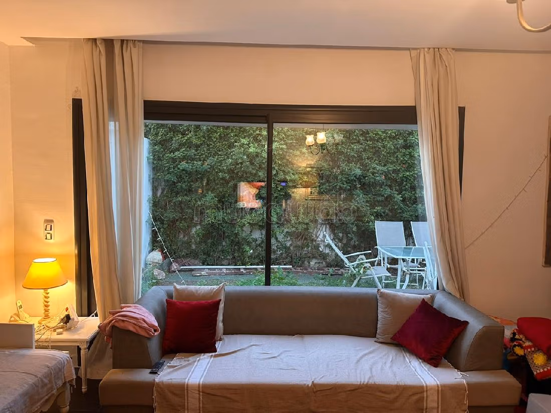 Duplex avec jardin á la Marsa