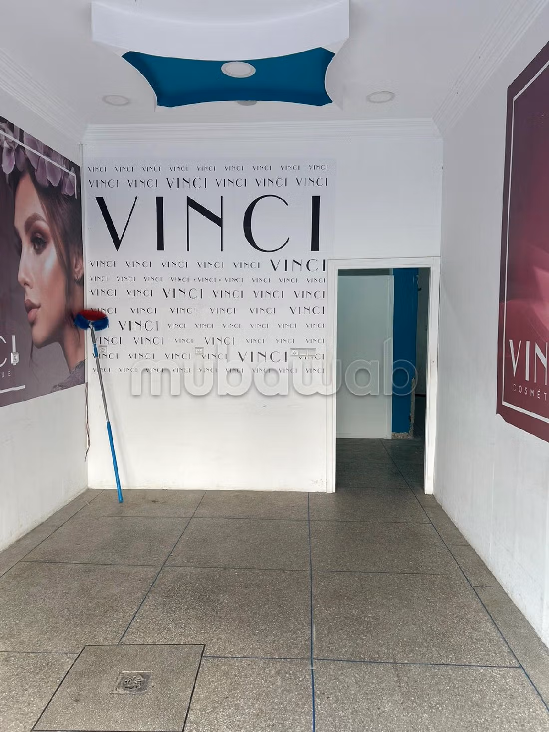 مكاتب ومحلات للإيجار ب وسط المدينة. المساحة الإجمالية 130 م². 