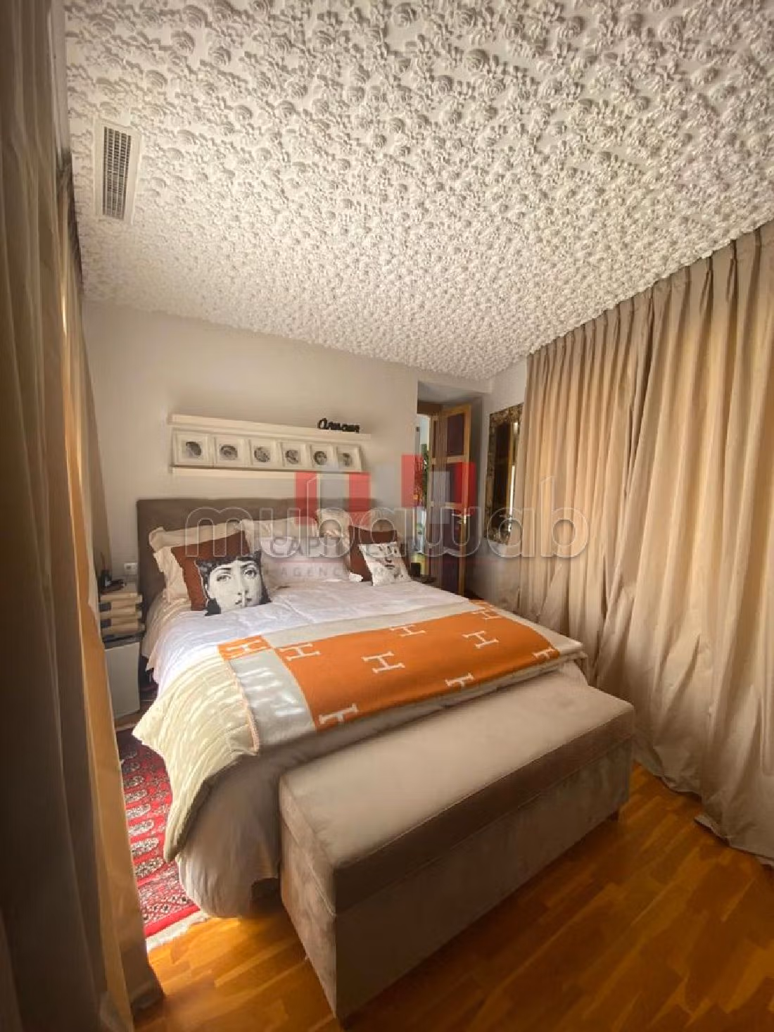 Affitto di uno splendido appartamento a Val Fleury. Superficie 190 m². Ammobiliato