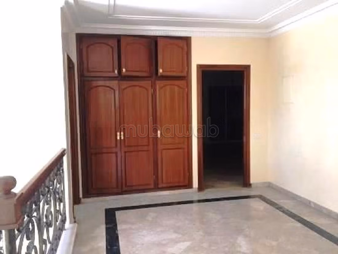 Suntuosa villa en alquiler en Californie. Superficie 622 m². Antena parabólica y seguridad
