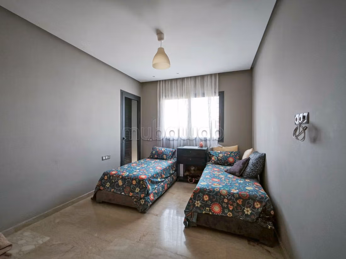 منزل فخم للبيع بدار بوعزة. 3 غرف رائعة. الراحة مع مكيف الهواء و مدفأة