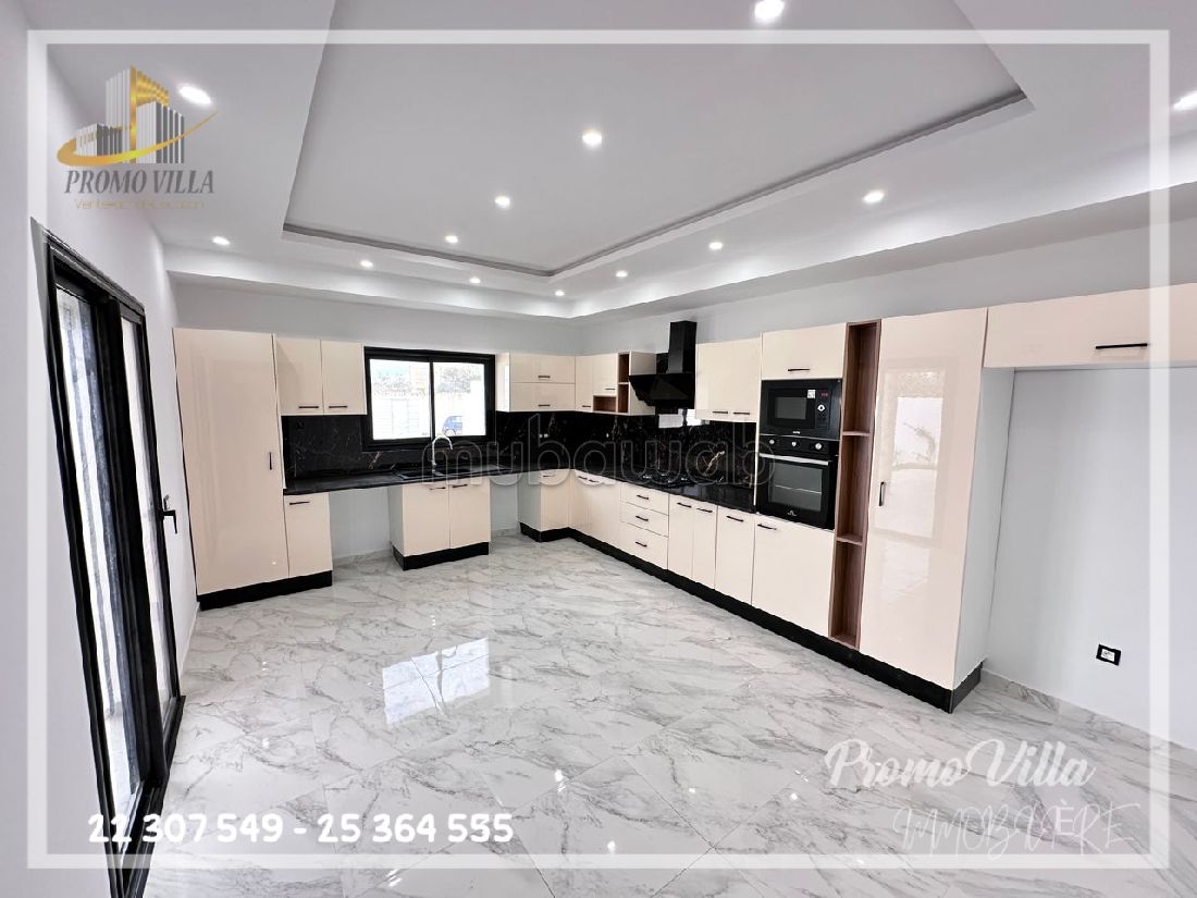 Une belle villa nouvellement construite