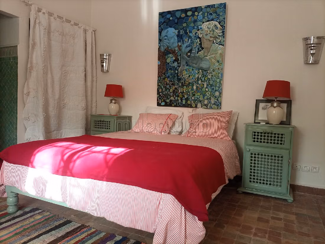 فيلا رائعة للبيع ب ميحتى. 7 قطع مريحة. مفروشة. 