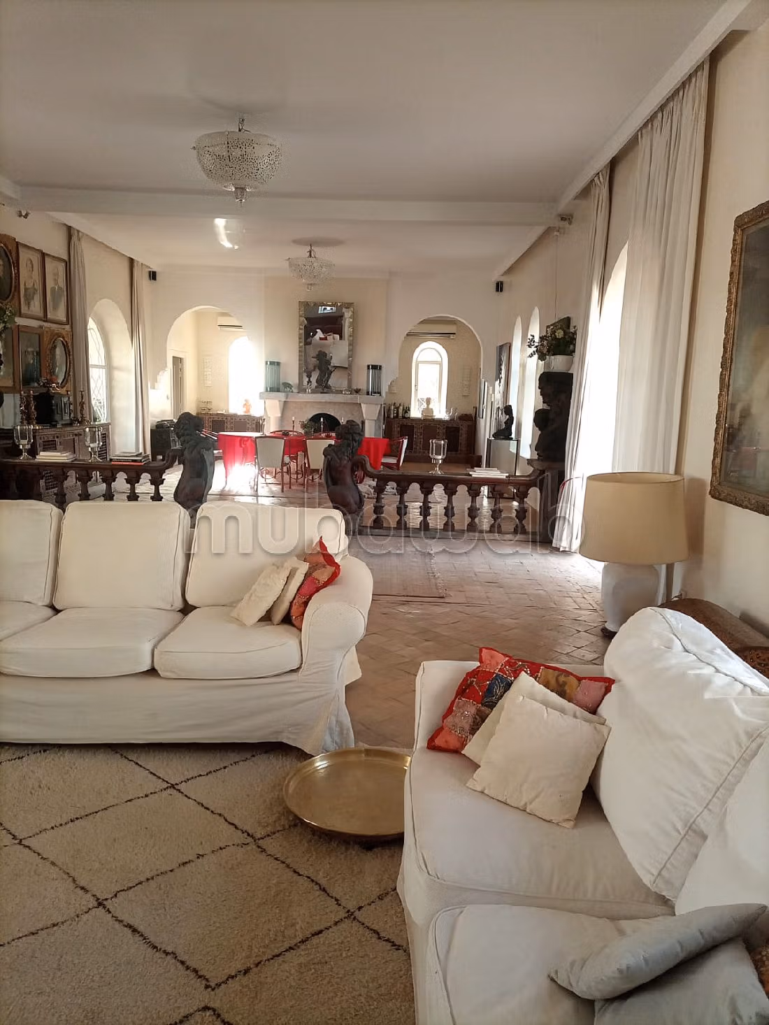 فيلا رائعة للبيع ب ميحتى. 7 قطع مريحة. مفروشة. 