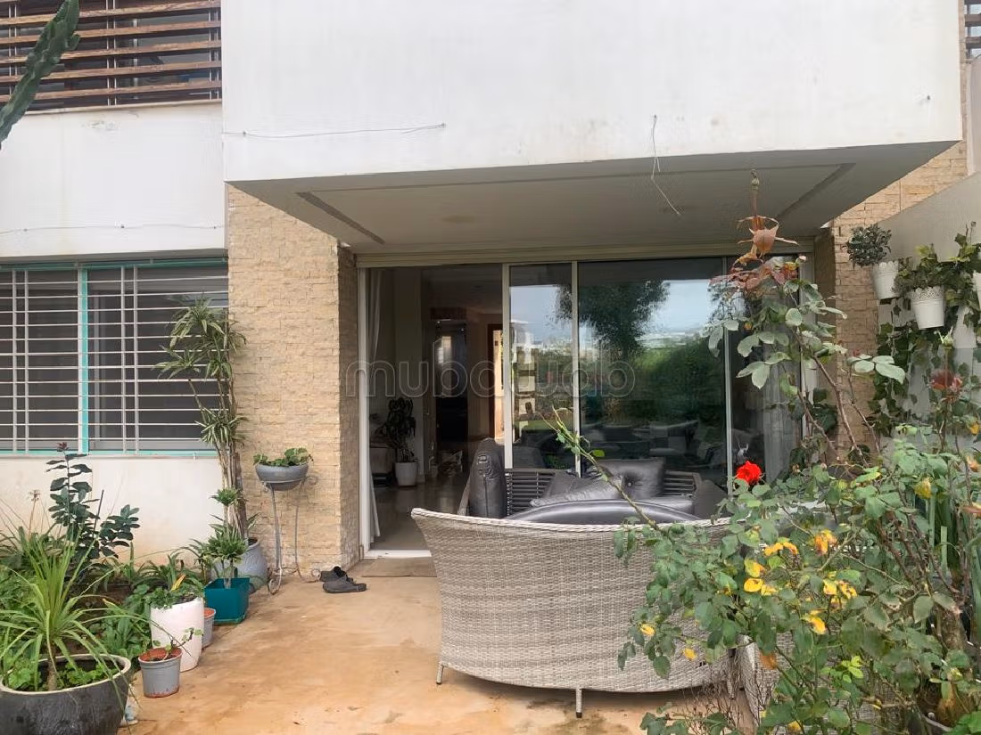 Nu kopen: villa's en luxe woningen. 3 Kamers. Verstevigde deur en verwarming. 