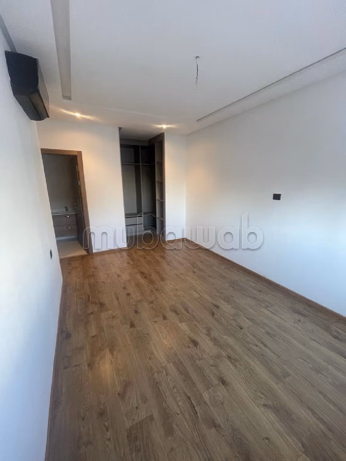 Location appartement vide à louer à CFC