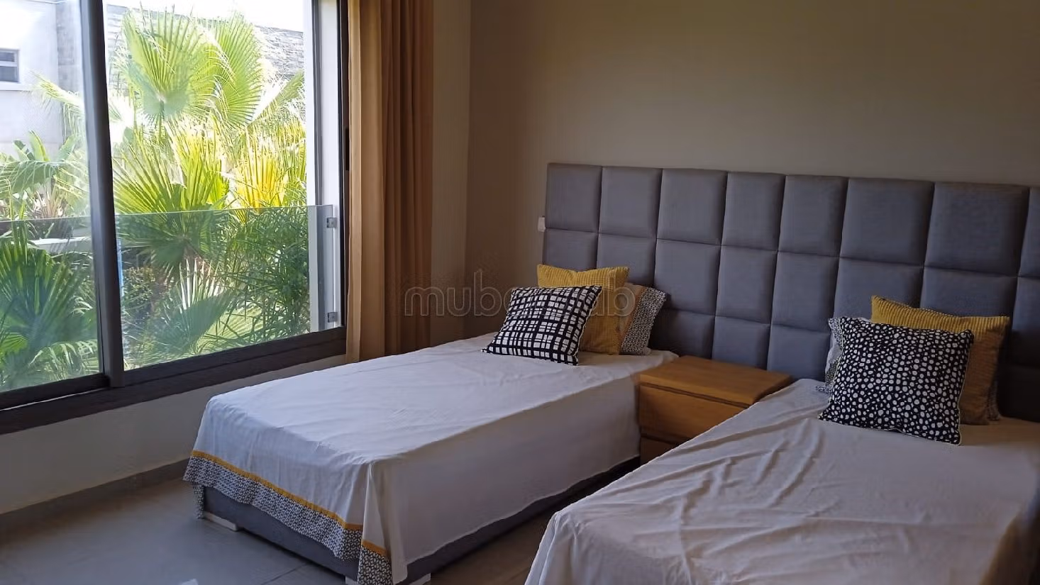 Luxury Villa for sale. Area of 196 m². Green area, Balcony