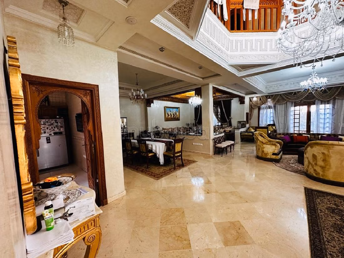 Nu te koop: villa's en luxe woningen in Hay Targa. Oppervlakte 760 m². Volledig gemeubileerd. 