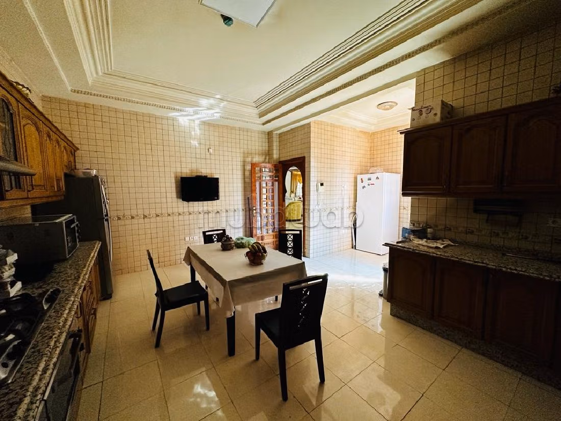 Nu te koop: villa's en luxe woningen in Hay Targa. Oppervlakte 760 m². Volledig gemeubileerd. 