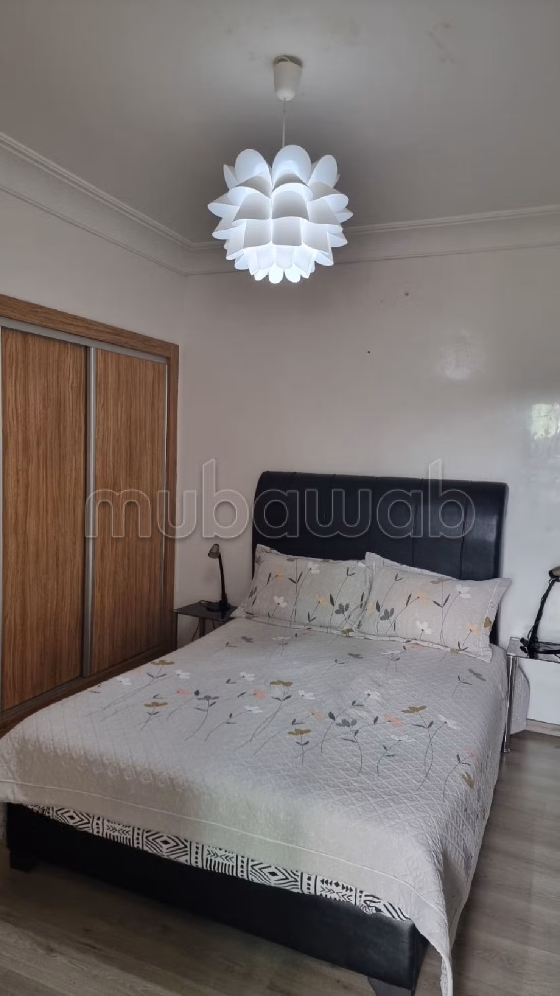 Apartments for rent in Centre Ville. 2 rooms. Swimming pool and air conditioning. 
