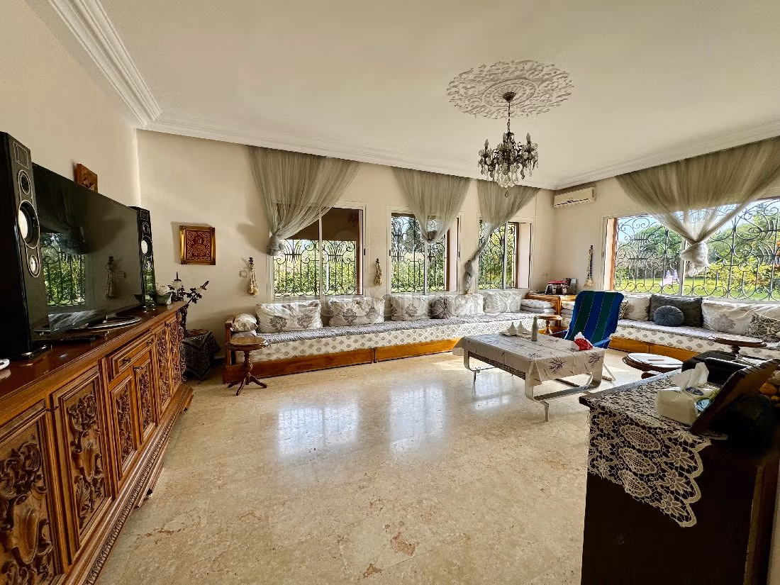 منزل رائع للبيع ببوسكورة. 10 قطع. مسبح ، مكيف هواء. 