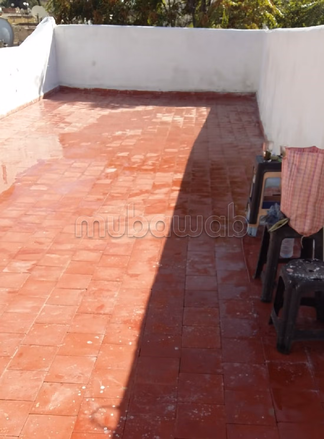 Beautiful apartment for sale in El Mokhfia. 1 room. Large balcony. 