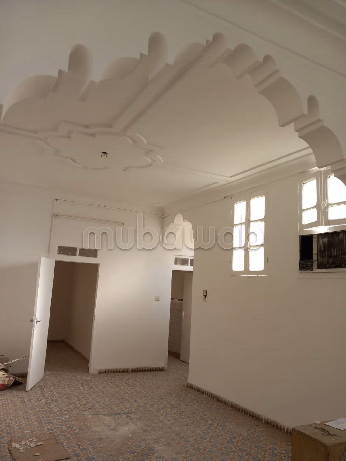 Beautiful apartment for sale in El Mokhfia. 1 room. Large balcony. 