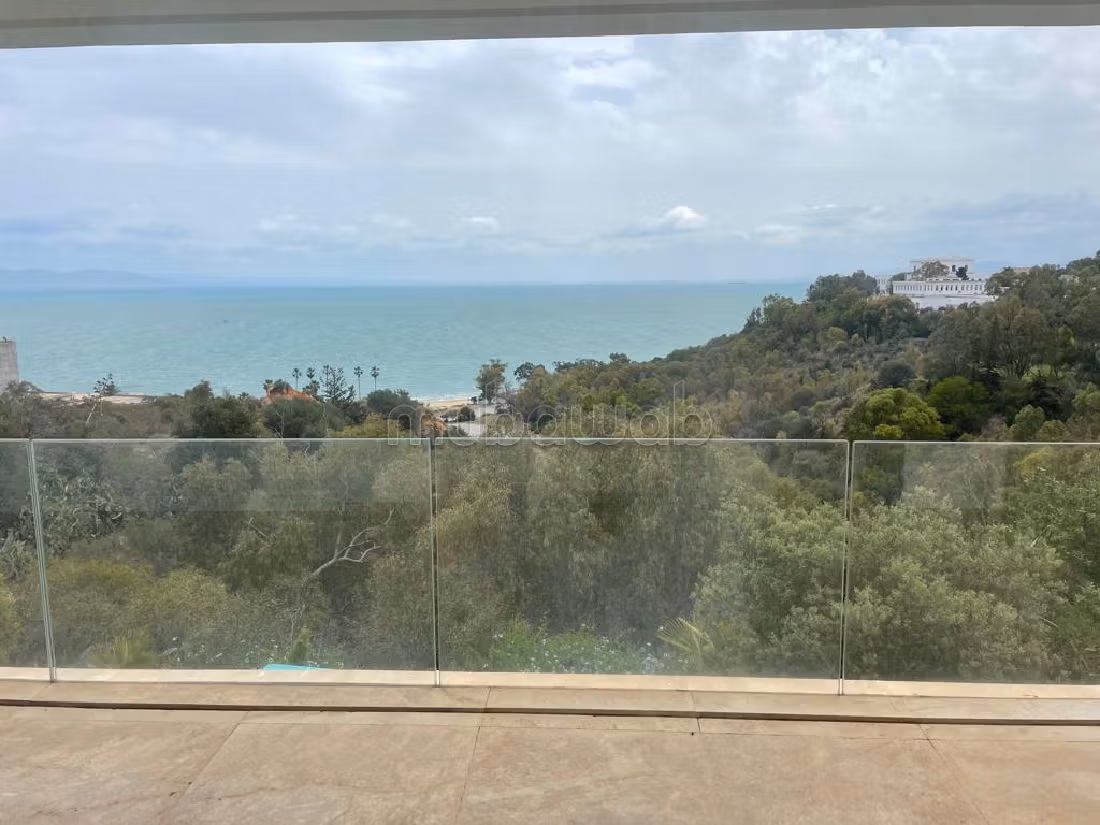 Villa avec piscine et vue imprenable sur la mer