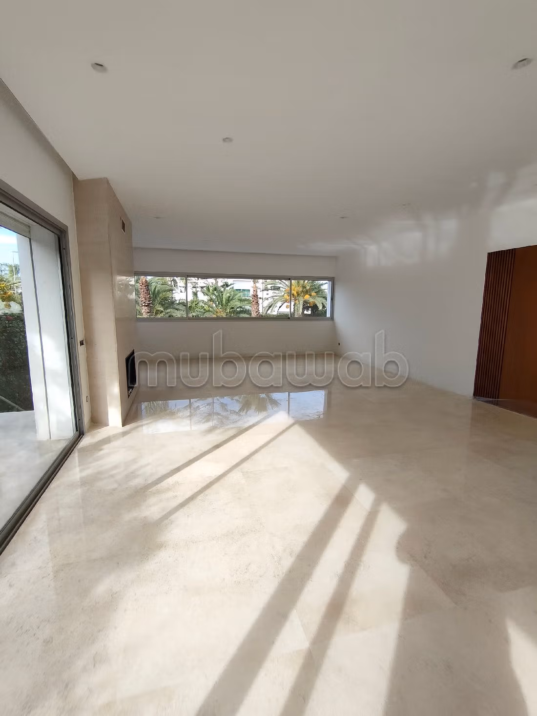 Casa de lujo en alquiler en Les princesses. 3 hermosas habitaciones. Piscina y aire condicionado. 