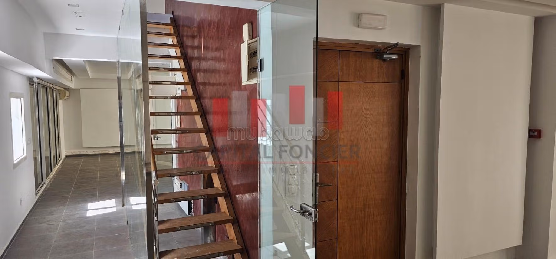 Alquiler de inmuebles en Port. Superficie 1800 m². 