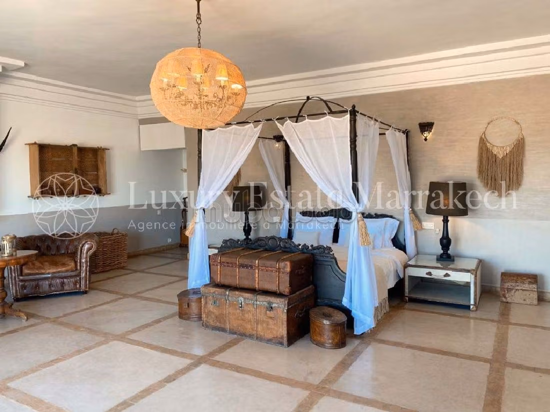 Magnífica villa en venta en Route de l'Ourika. Dimensión 1000 m². Bien amueblado. 