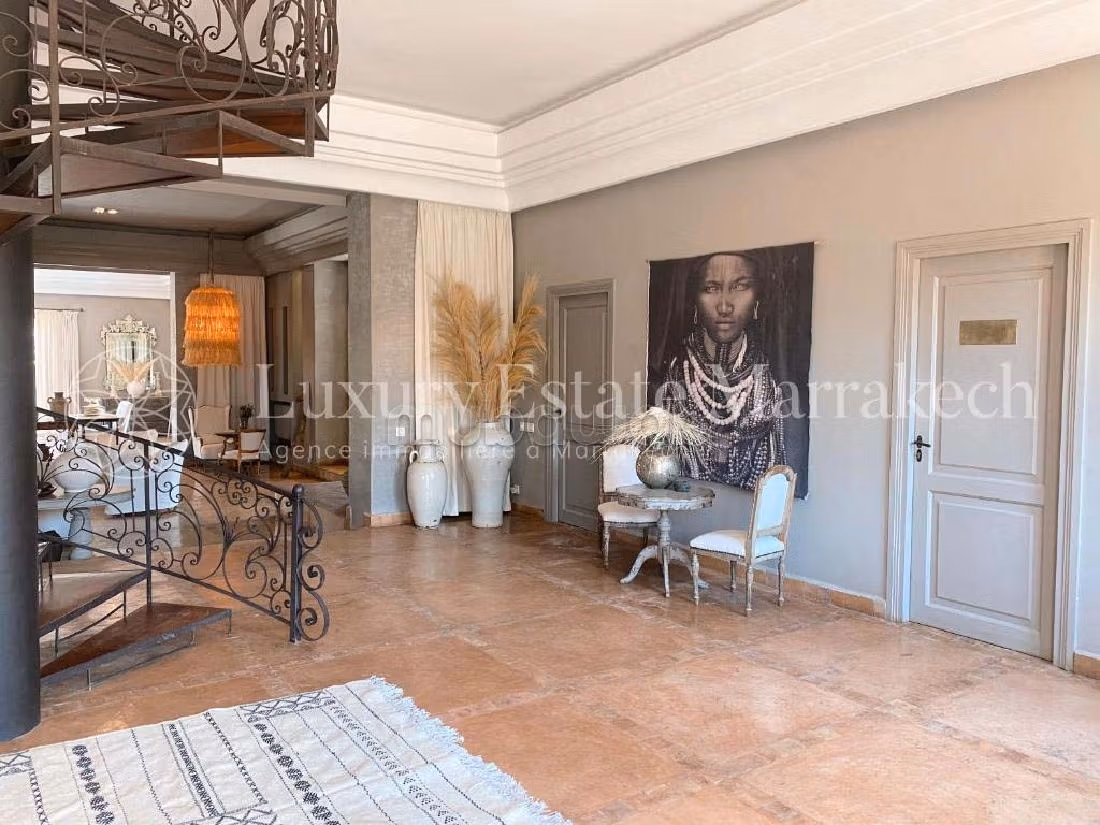 Magnífica villa en venta en Route de l'Ourika. Dimensión 1000 m². Bien amueblado. 