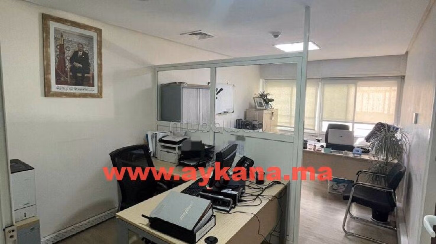 Nu kopen: kantoorruimte in Hassan - Centre Ville. Oppervlakte 920 m². 