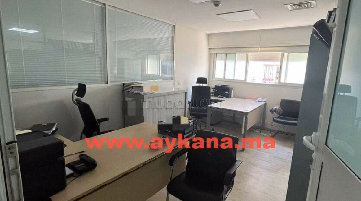 Nu kopen: kantoorruimte in Hassan - Centre Ville. Oppervlakte 920 m². 