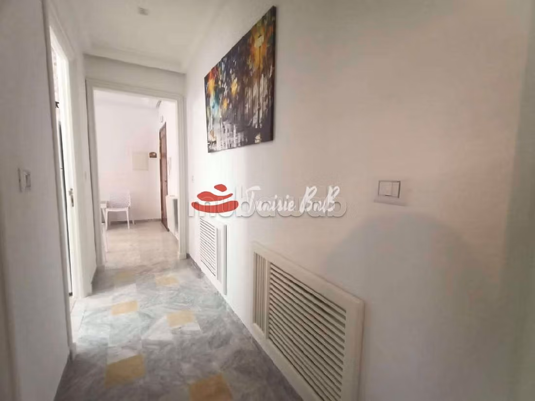 Bellissimo appartamento in affitto a Les Berges Du Lac 2. Superficie 90 m². 