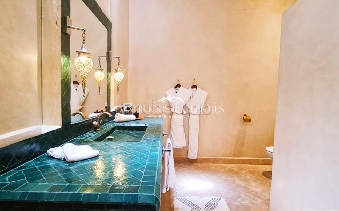 Riad De Charme À Vendre – 7 Chambres – Médina, Mar