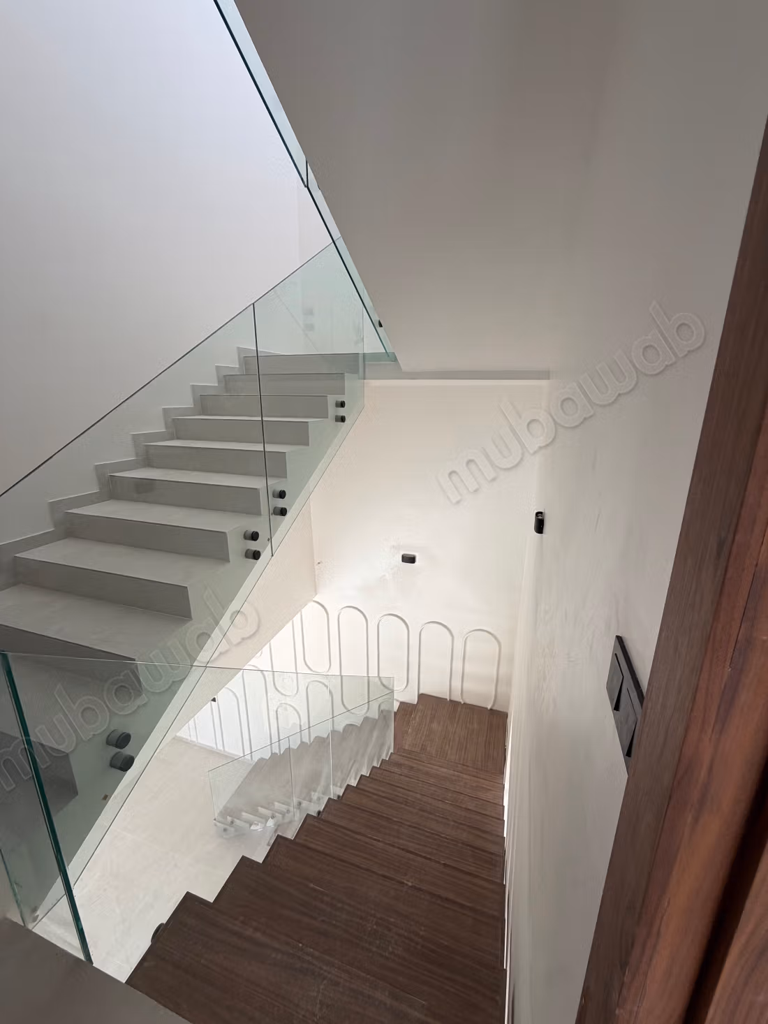 En vente excellente Villa moderne Neuve meublée de 3 vrais suites avec piscine privée dans une résidence fermée à 15 minutes du centre ville