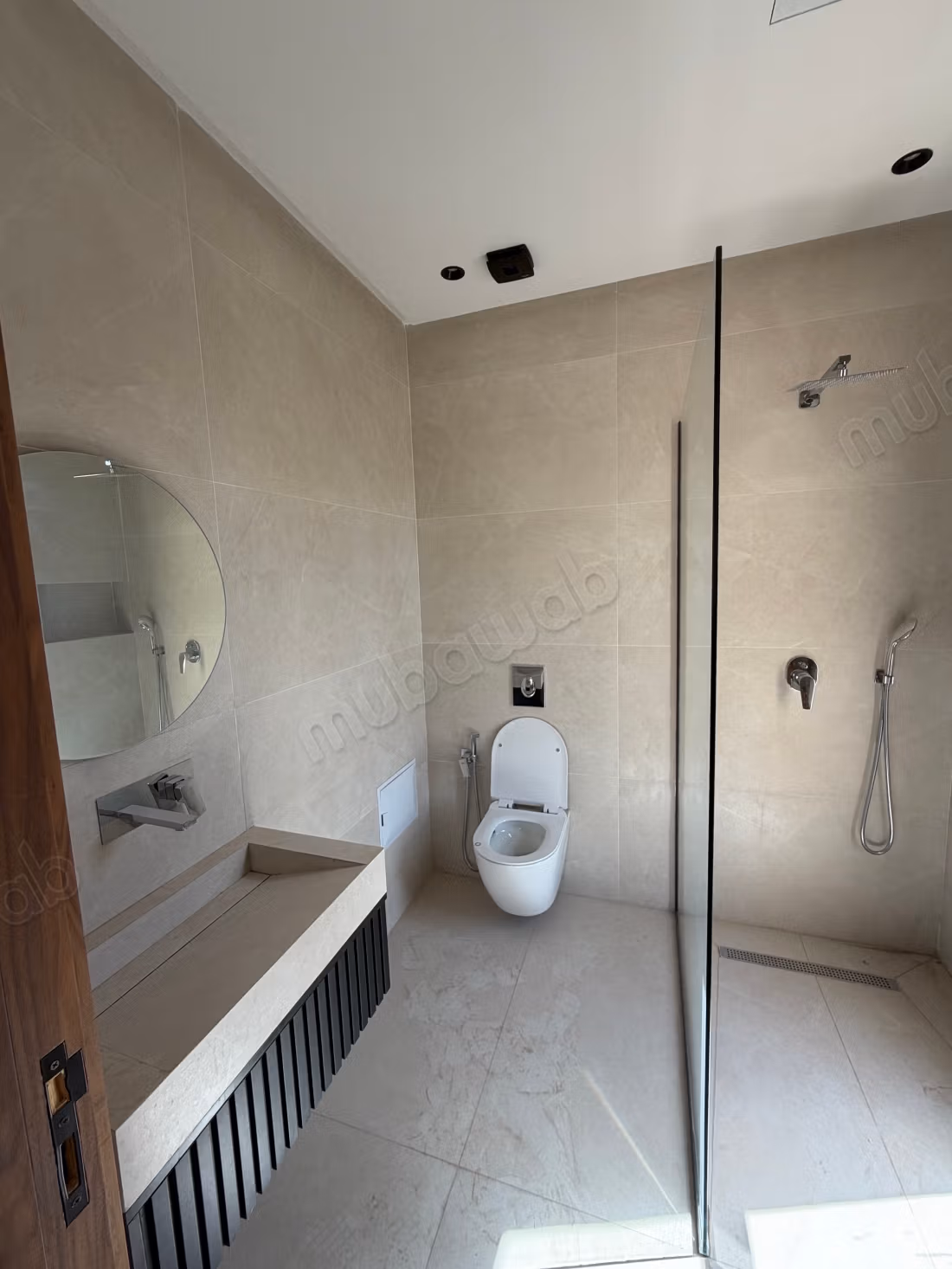 En vente excellente Villa moderne Neuve meublée de 3 vrais suites avec piscine privée dans une résidence fermée à 15 minutes du centre ville