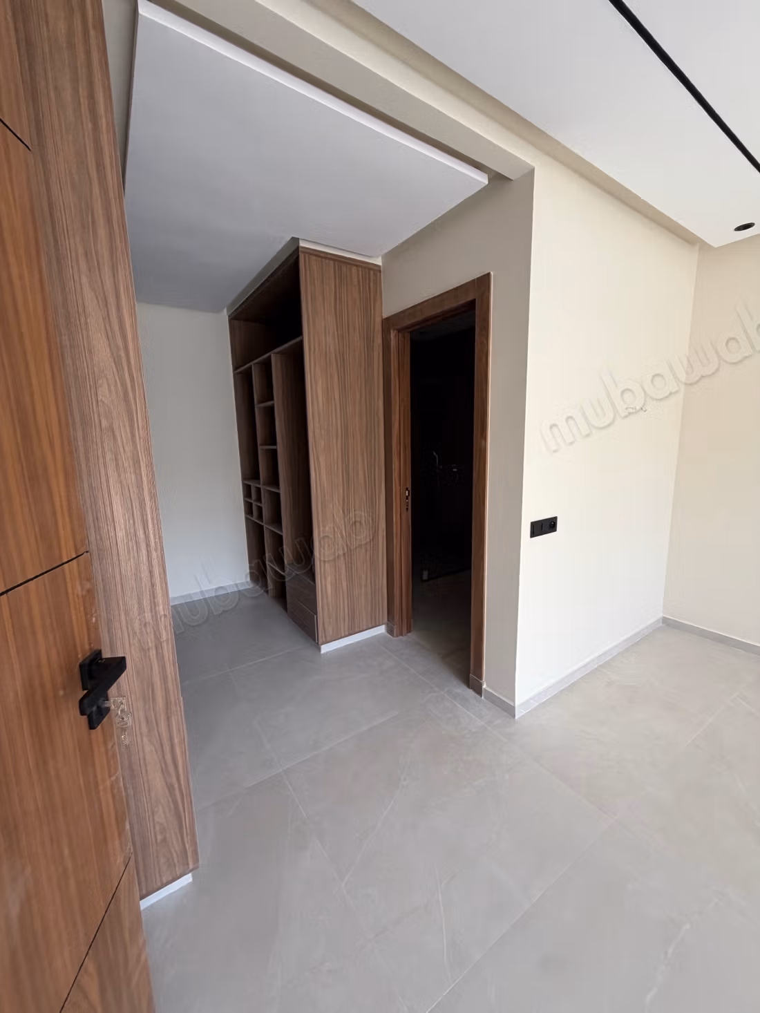 En vente excellente Villa moderne Neuve meublée de 3 vrais suites avec piscine privée dans une résidence fermée à 15 minutes du centre ville