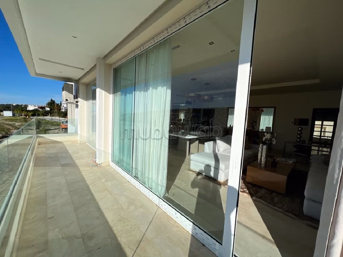 Magnifique appartement neuf de 210m2 à louer