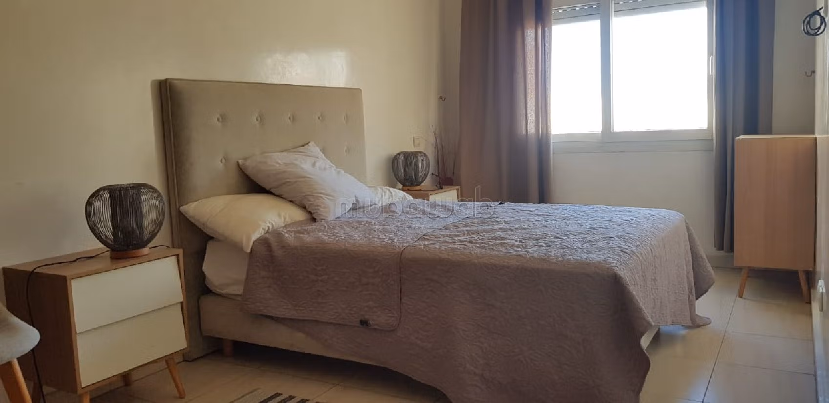 Piso en alquiler en Val Fleury. 2 hermosas habitaciones. Salón marroquí amueblado, residencia cerrada. 