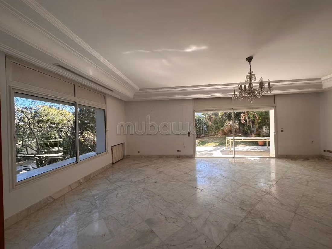 A louer magnifique villa á Carthage