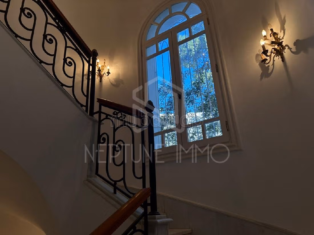A louer magnifique villa á Carthage