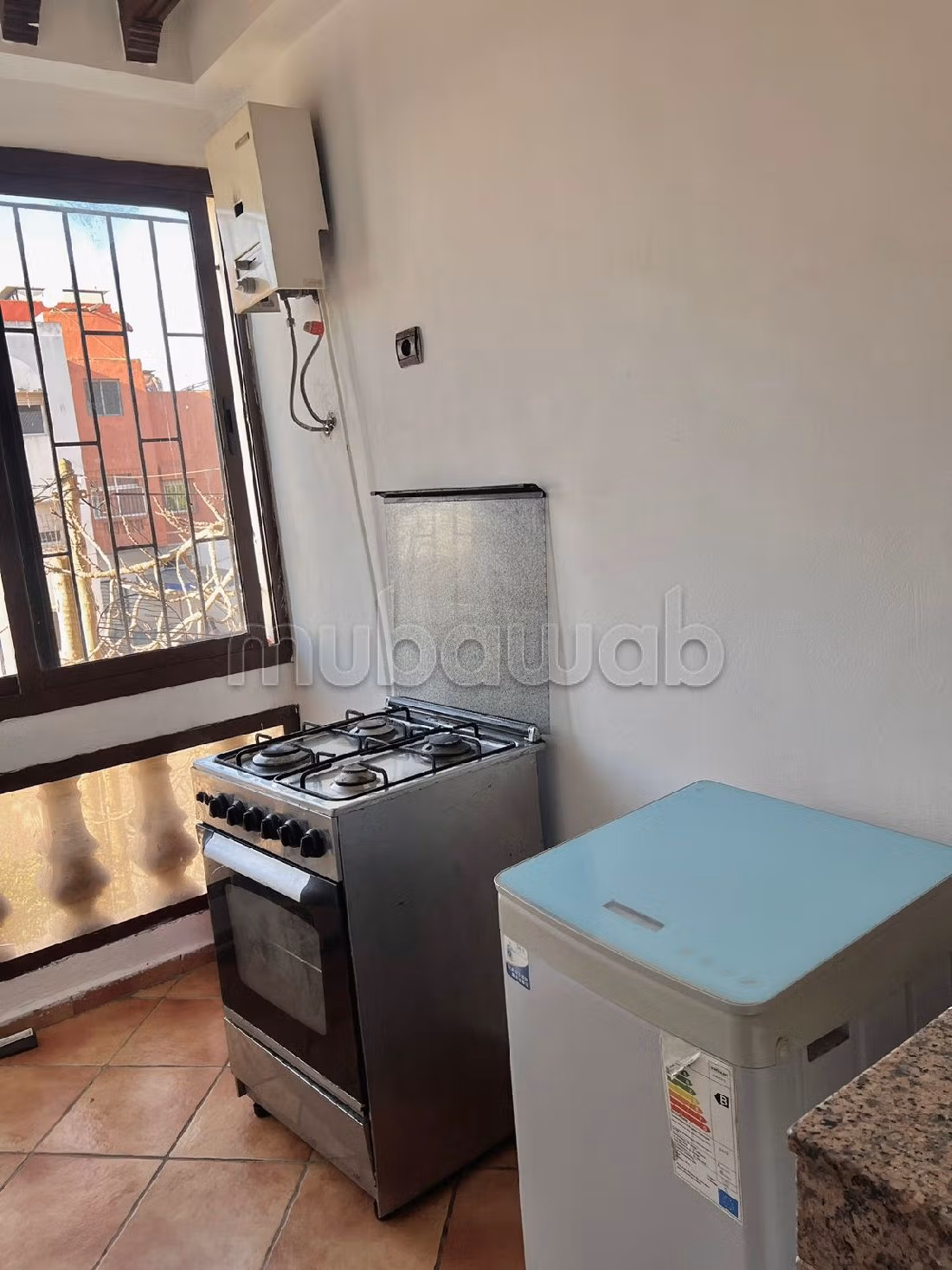 Piso en alquiler en Ain Diab. 6 habitaciones confortables. está amueblado con buen gusto. 