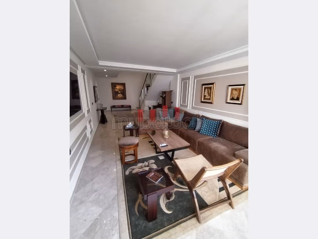 Duplex neuf. Belle hauteur terrasse