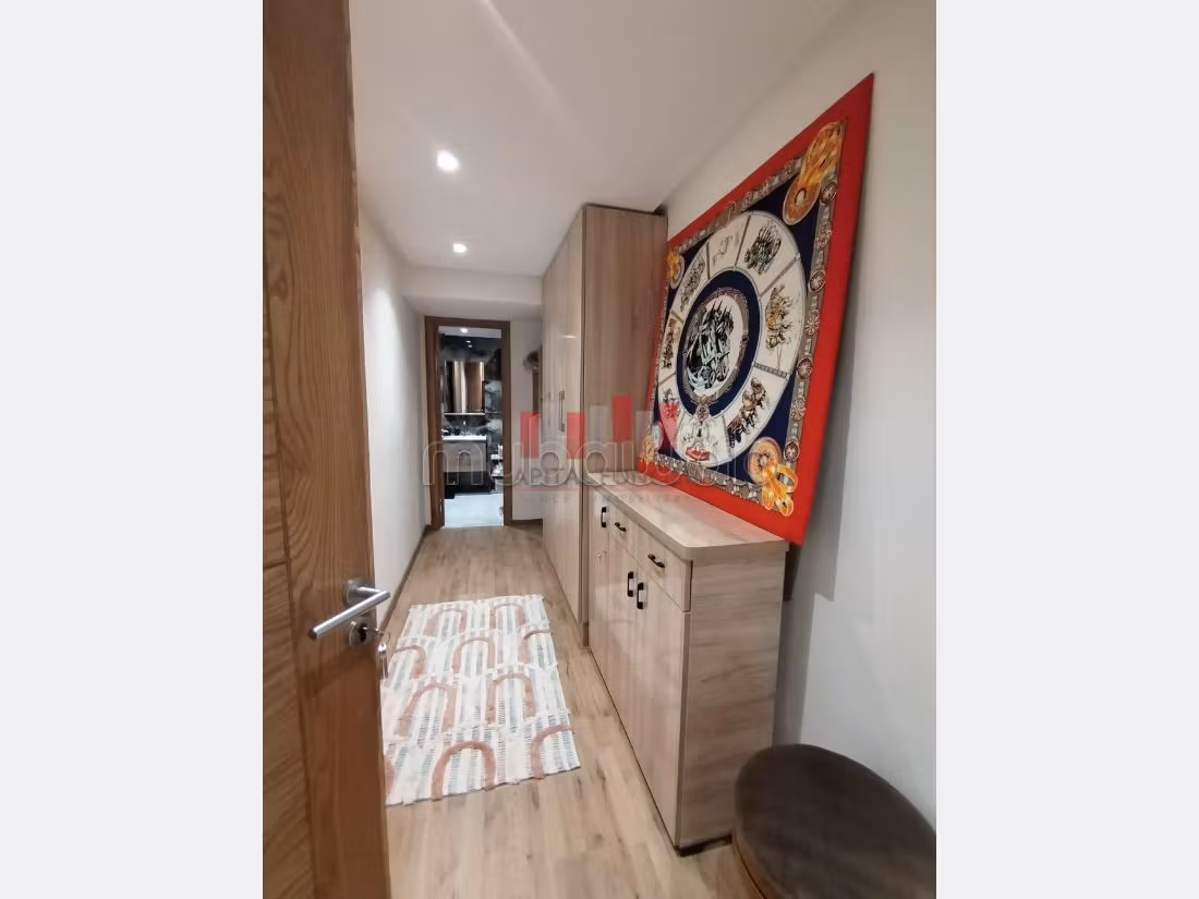 Duplex neuf. Belle hauteur terrasse