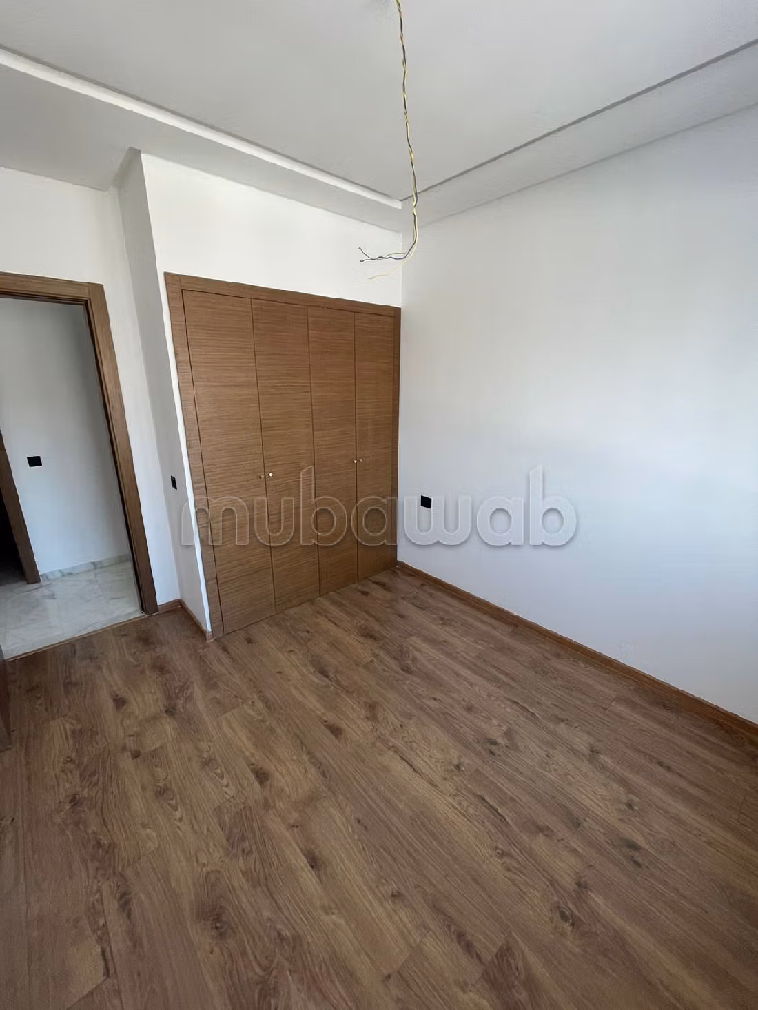 Bel appartement vide à casa finance city