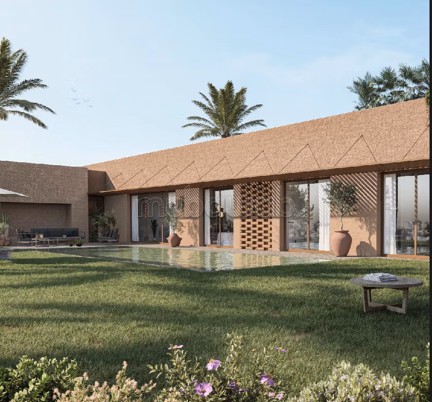 Fabulous house for sale. 3 rooms. caretaker available, Large swimming pool. 