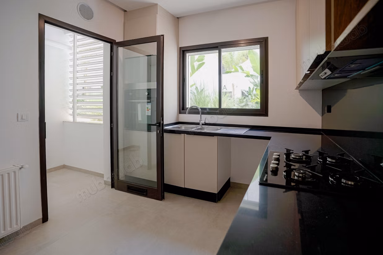 Bel appartement S3 à vendre à Chotrana 1