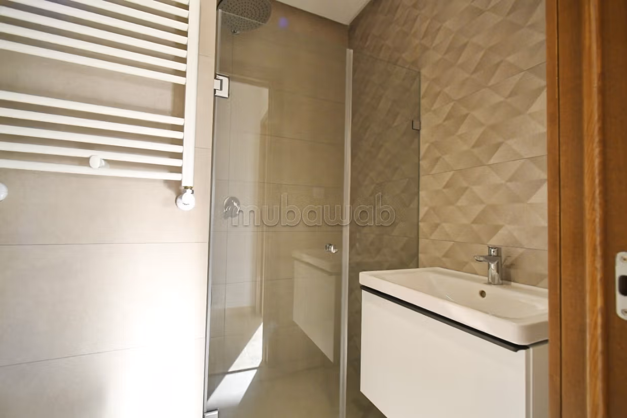 Bel appartement S3 à vendre à Chotrana 1