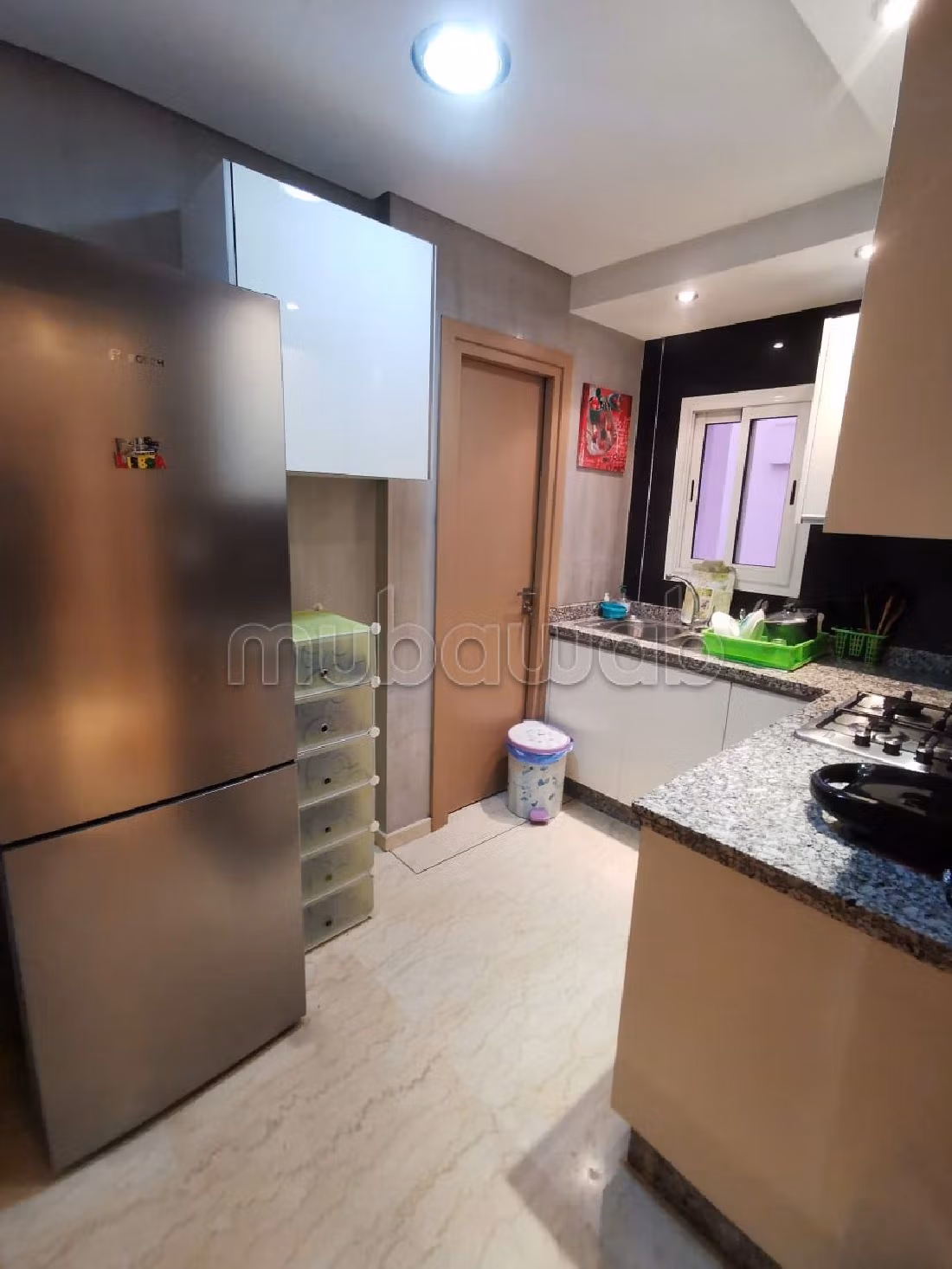 Apartment for sale. 3 lovely rooms. Living room with fireplace, General air conditioning System. 